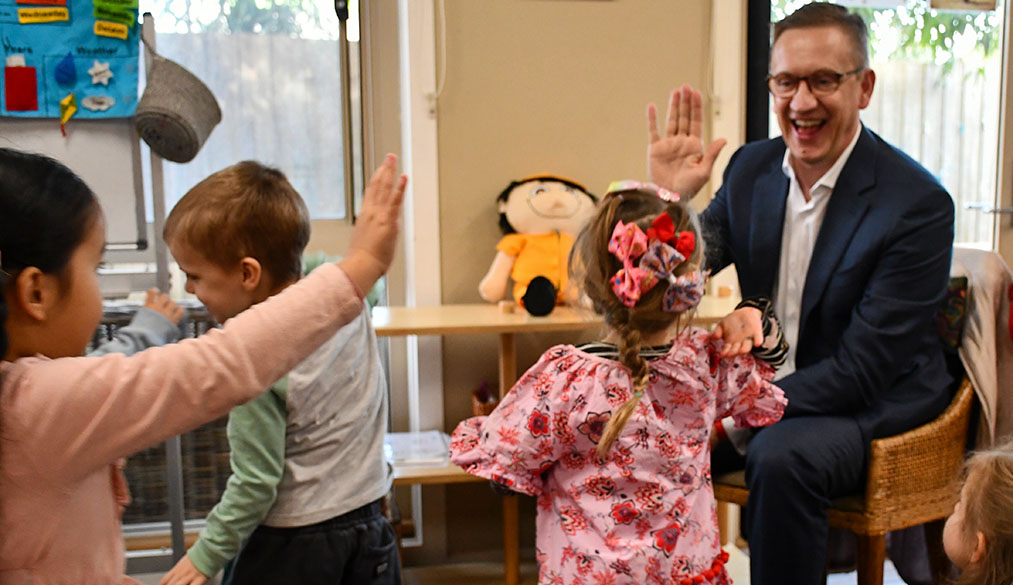 Julian Hill MP visiting a child care centre